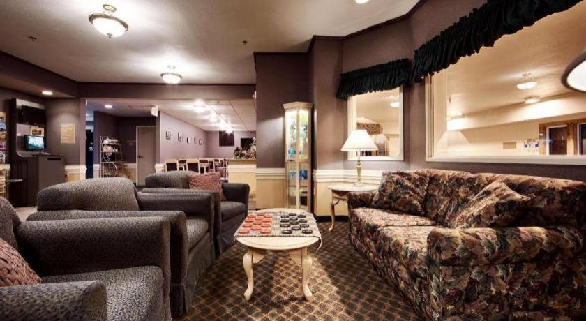 Best Western Fostoria Inn And Suites Екстер'єр фото