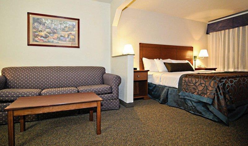 Best Western Fostoria Inn And Suites Номер фото